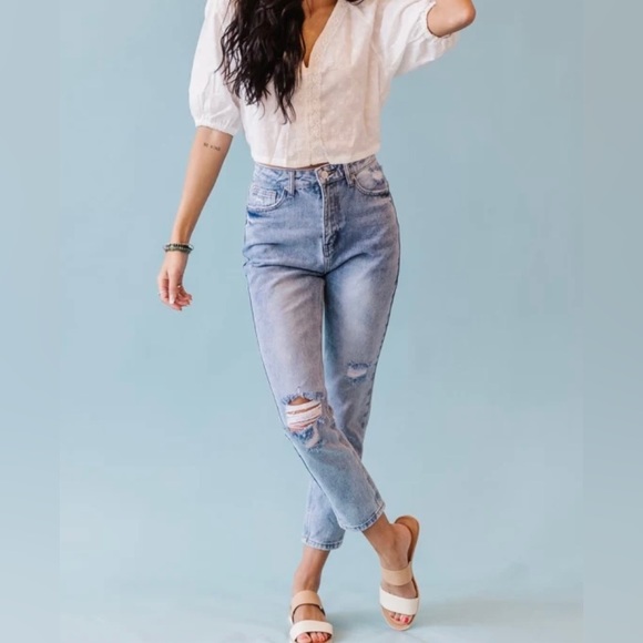 TNR Mom Jean - Picture 2 of 7